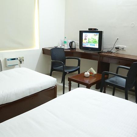 Hotel Shridevi Park Ченнаї Екстер'єр фото