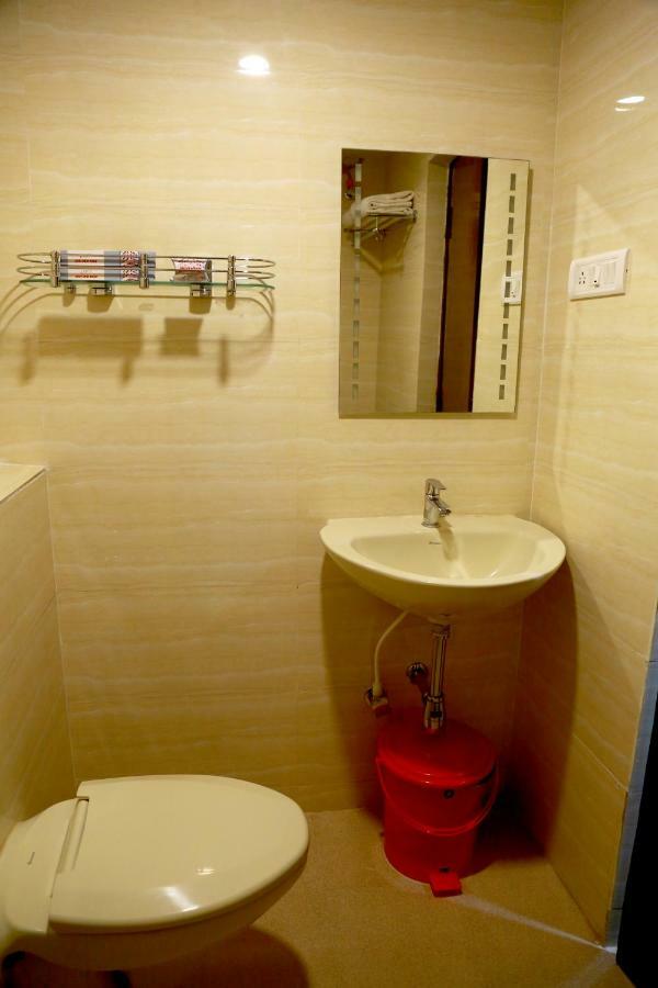 Hotel Shridevi Park Ченнаї Екстер'єр фото